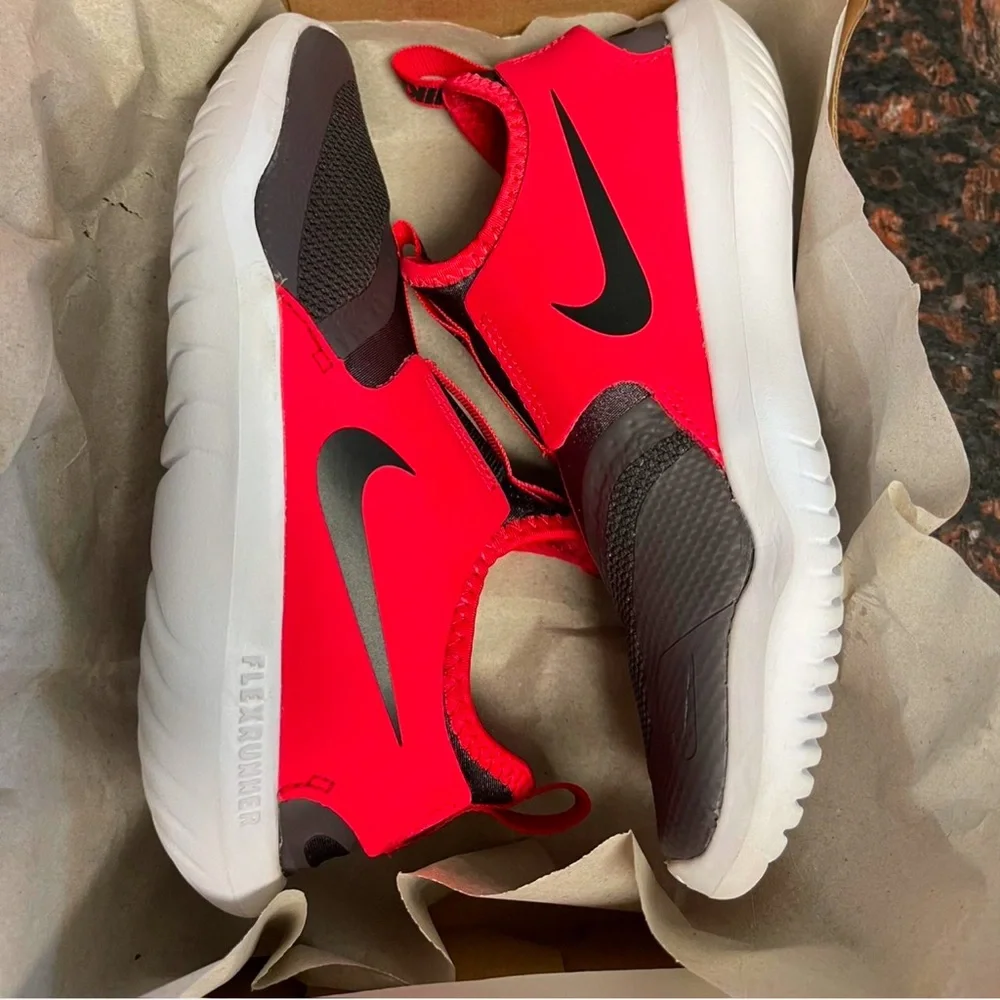 Nike Kids Slip-On Flex Runner Youth Running Shoes - Picture 3 of 5